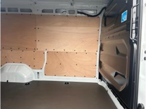 Renault Master Kastenwagen L2H2 3,5t Blue CDI 130*AHK*GJR*Klima*Navi