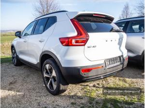 Volvo XC40 Plus Dark B3 Kamera Soundsystem  LED-Scheinwerfer Navi Panoramadach