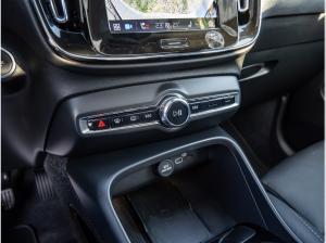 Volvo XC40 Plus Dark B3 Kamera Soundsystem  LED-Scheinwerfer Navi Panoramadach