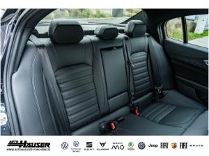 Alfa Romeo Giulia Veloce 2.0 Turbo AT8 Q4 SOFORT PREMIUM TECHNOLOGIE HARMAN-KARDON
