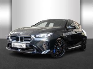 BMW M135i xDrive Aut. *on top 1190 € BMW Zubehör Gutschein 1190 € * !!!