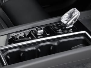 Volvo XC60 T6 Plus Black Edition