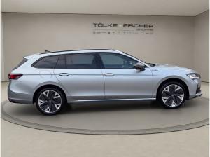 Skoda Superb SOFORT VERFÜGBAR! Combi Sportline Navi DCC Pano AHK eSitz
