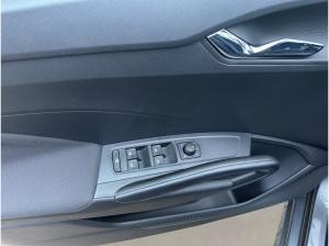 Skoda Fabia SOFORT VERFÜGBAR! 1.0 TSI Tour Kamera Navi DynLicht KeyLess