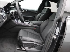 Audi Q8 S-Line 55 TFSI quattro S-tronic / Pano, 360°K