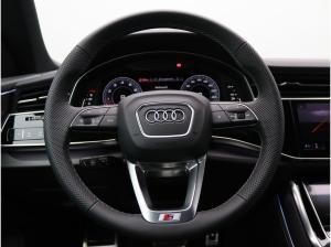 Audi Q8 S-Line 55 TFSI quattro S-tronic / Pano, 360°K