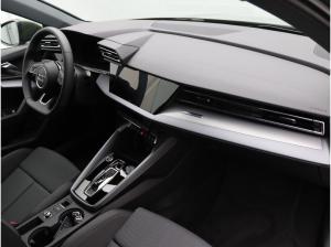 Audi A3 Sportback S-Line 35 TFSI S-tronic / Navi, LED