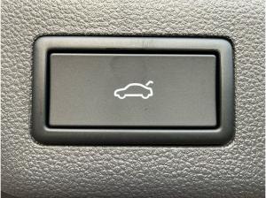 Volkswagen Multivan Life 2.0 TSI DSG 360° Navi HUD