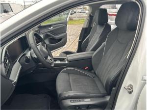 Volkswagen Passat Business 2.0 l TDI DSG CarPlay Matrix ACC AHK Winterräder IQ.Light