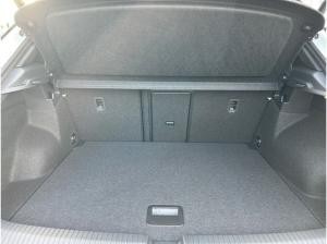 Volkswagen T-Roc 1.5TSI DSG R-Line AHK+KAMERA+SHZ+19"+WR++
