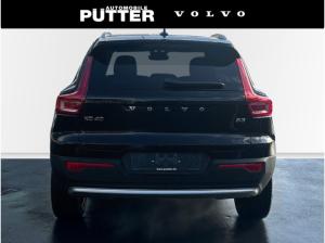 Volvo XC40 B3 Benzin Core 19'' ACC LED Rückfahrkam. Navi LenkradHZG SHZ