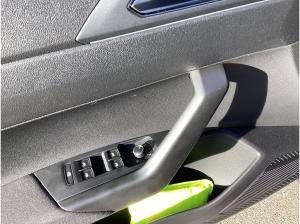 Volkswagen Taigo R-Line 1,0 l TSI OPF DSG "SOFORT VERFÜGBAR" "8-Fach-Bereifung"
