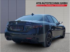 Alfa Romeo Giulia Benzin Intensa, Navi, Leder, Totwinkel, SHZ.