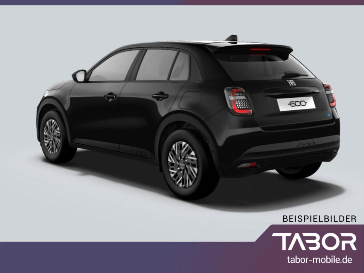 Fiat 600e RED -OBC PDC Temp CarPlay Wärmepumpe BT