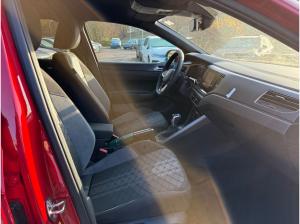 Volkswagen Taigo R-Line 1,5 l TSI DSG