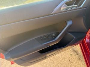 Volkswagen Taigo R-Line 1,5 l TSI DSG