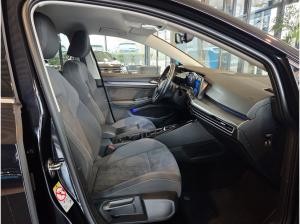 Volkswagen Golf VIII 1.4 eHybrid Style DSG Matrix-LED AHK Navi