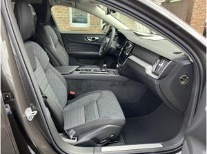 Volvo V60 Kombi Benzin EU6d B4 Core MHEV Navi Kamera