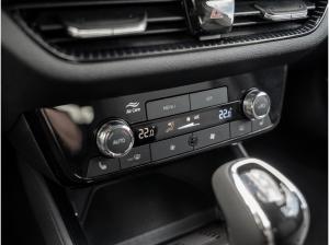 Skoda Fabia Selection 1.5 TSI DSG ACC LED KeyLess Navi