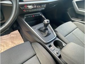 Audi A3 Sportback 30 TFSI LED Navi PDC+ AHK CarPlay