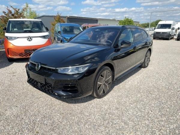 Volkswagen Passat R-Line Signature Gewerbe- Sonderleasing