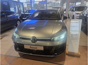 Volkswagen Passat R-Line "Signature" Hybrid //SOFORT VERF.// 272PS - mit 0,5% versteuern, HUD, Leder, LED, Kamera usw.