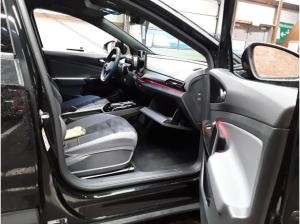 Volkswagen ID.4 Pure Performance 125 kW LED+NAV+ACC+SHZ