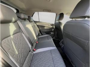 Volkswagen Golf VIII 1.5 TSI Goal - + AHK + SHZ + Side Assist + PDC + Light Assist