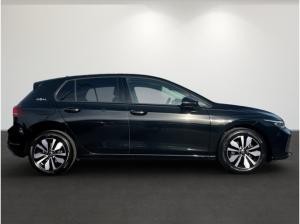 Volkswagen Golf VIII 1.5 TSI  Goal - + AHK + SHZ + Side Assist + PDC + Light Assist