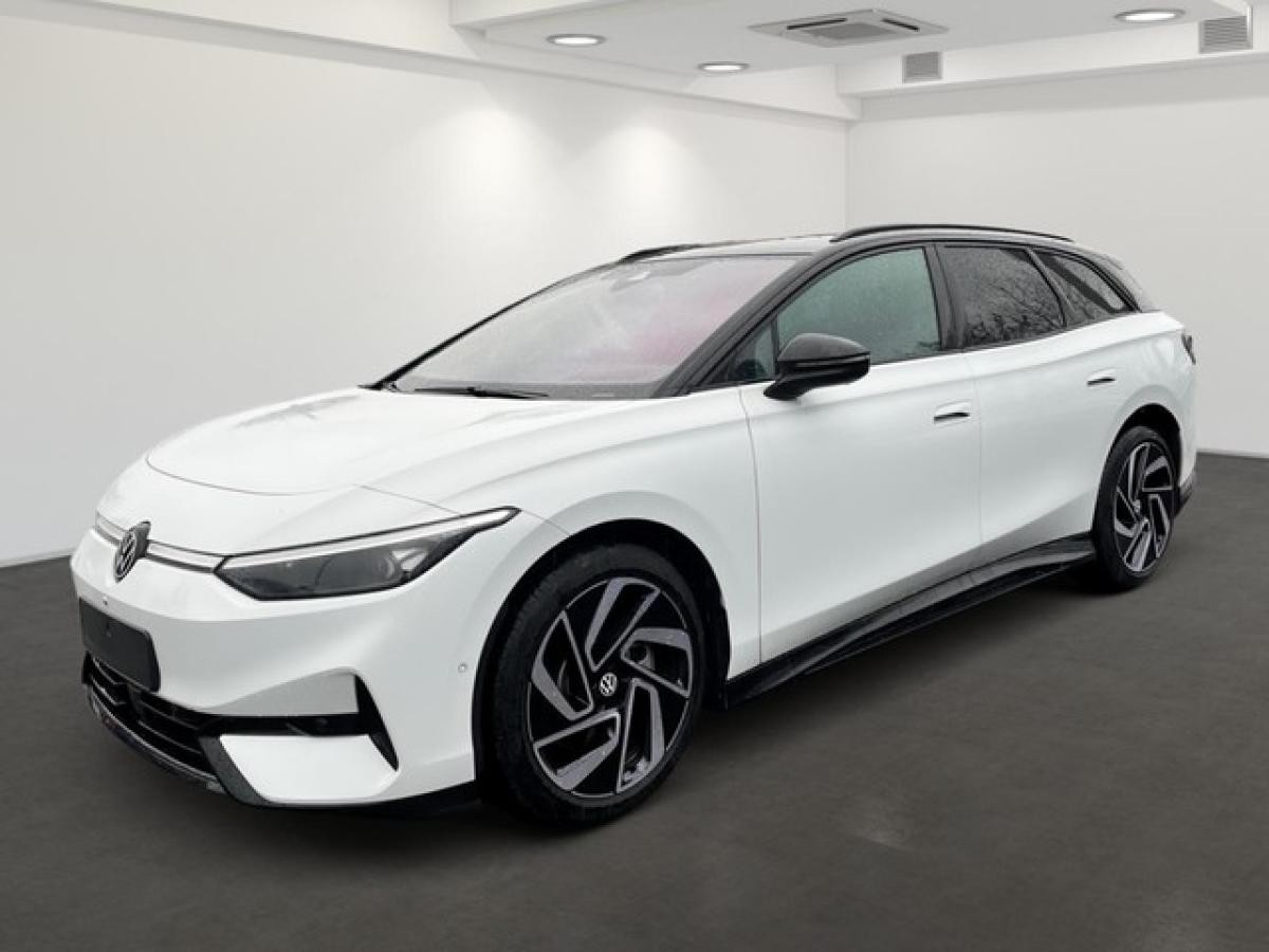 Volkswagen ID.7 Tourer Pro 210kW - + Navi + AHK + Kamera + 20 Zoll +