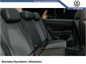 Volkswagen T-Roc R-Line 1.5 eTSI DSG Black-Dealz-Week