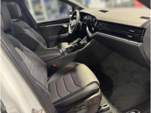 Volkswagen Touareg R-Line 3,0 l V6 TDI SCR 4MOTION 8-Gang-Automatik (Tiptro nic)