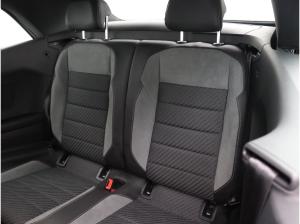 Volkswagen T-Roc Cabriolet R-Line 1.5 TSI DSG / Navi, Beats
