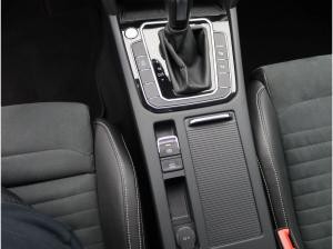 Volkswagen Passat Variant Elegance 1.5TSI DSG / Matrix, RFK