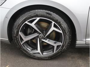 Volkswagen Passat Variant Elegance 1.5TSI DSG / Matrix, RFK