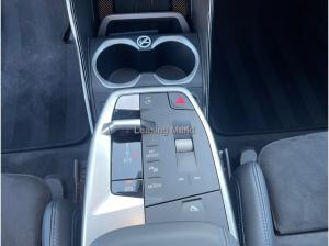 BMW X2 sDrive18d Sport / NP= 58.370,- / AHK / Harman