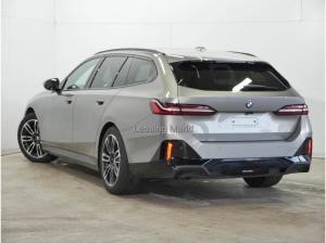 BMW 520 520d Touring M Sportpaket + Panorama + AHK + ACC