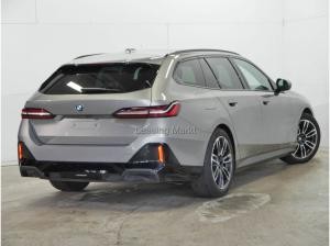 BMW 520 520d Touring M Sportpaket + Panorama + AHK + ACC