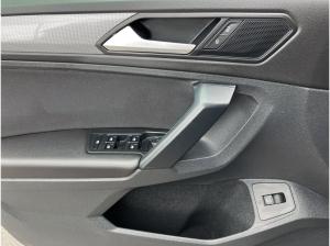 Volkswagen Tiguan 2.0 TDI Life 4Motion DSG ParkAssistent AppConnect
