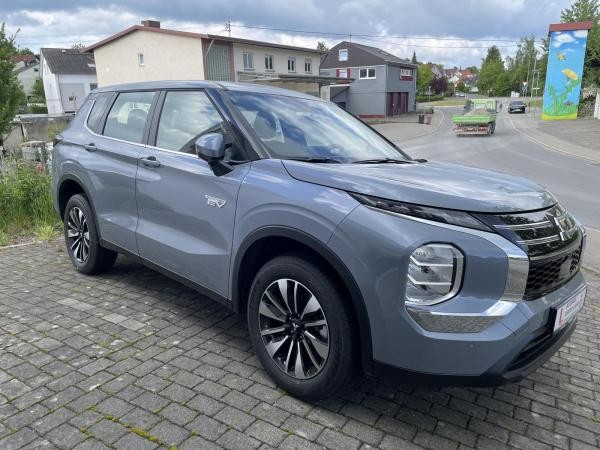 Mitsubishi Outlander (GN0W)