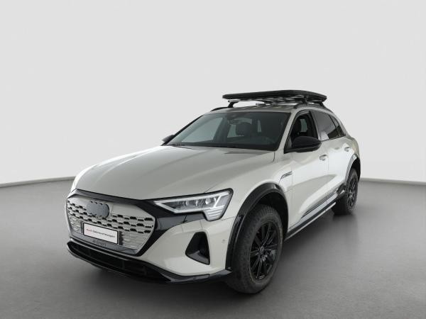 Audi Q8 e-tron edition Dakar 55 qu Matrix HUD Pano ACC