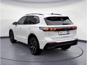 Volkswagen Tiguan R-Line, Black-Style, AHK, HUD, Panorama-Ausstell-/Schiebedach mit Panoramadach hinten