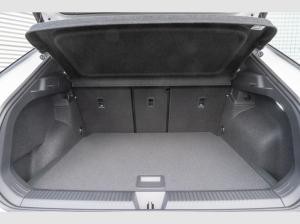 Volkswagen T-Roc R-Line 1.5 l eTSI DSG Black Style*19"*IQdrive&light*