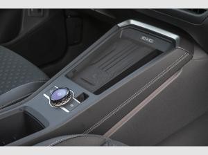 Volkswagen T-Roc R-Line 1.5 l eTSI DSG Black Style*19"*IQdrive&light*