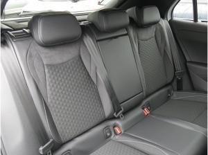 Volkswagen T-Roc R-Line 1.5 l eTSI OPF 7-Gang-Doppelkupplungsgetriebe DSG