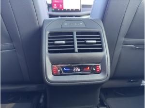 Skoda Superb SOFORT VERFÜGBAR! Combi Sportline Navi DCC Pano AHK eSitz