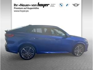 BMW iX2 xDrive30 M Sportpaket AHK HUD Pano Head-Up