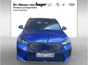 BMW iX2 xDrive30 M Sportpaket AHK HUD Pano Head-Up