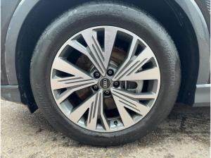 Audi Q4 e-tron 45 S-Line AHK HuD NAVI PANO RFK SONOS