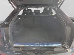 Audi RS Q8 Performance Rot plus AHK Pano 305km/h